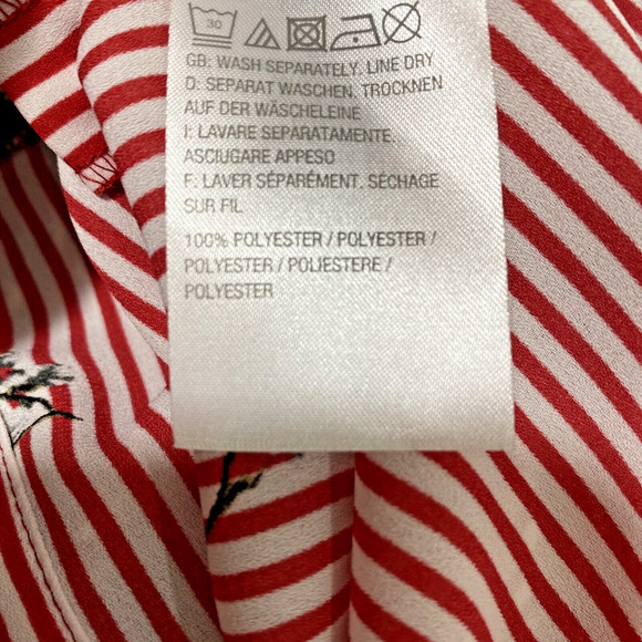 Joan Rivers Red & White Blouse Relaxed size 6 Striped & Floral Classic Casual - Picture 11 of 11